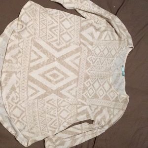 Aztec 3/4 sleeve shirt